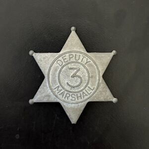 DEPUTY MARSHALL Pinback. Midgetoy. 1950's